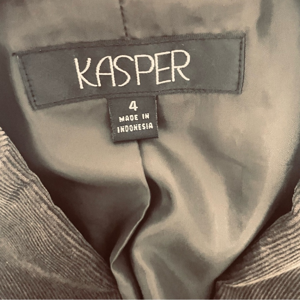 Kasper Brown Corduroy Blazer Jacket 3 Button Classic Career Workwear Size 4 - Picture 8 of 12
